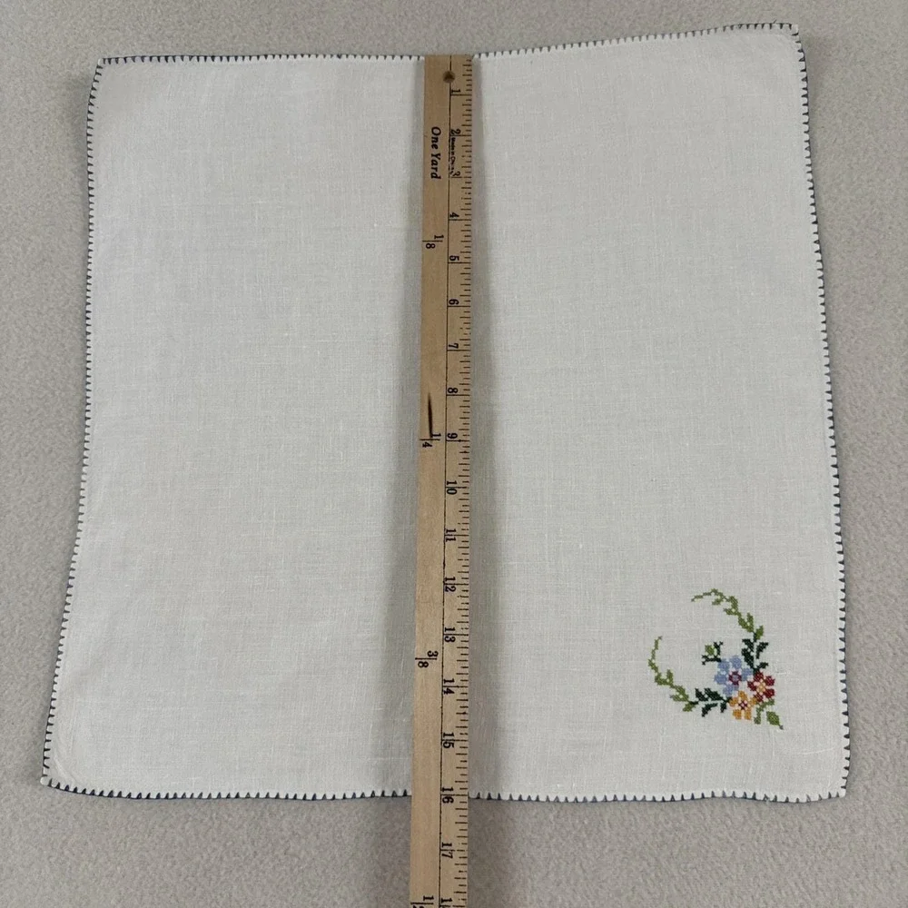 Vtg White Dinner Napkins Linen Cotton Embroidered Cross Stitch Blanket Edge 11